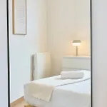 Bright In Hypercenter With Parking Appartement *