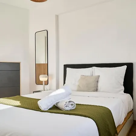 Apartment Bright In Hypercenter With Parking *