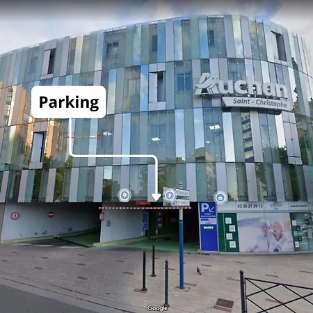 Bright In Hypercenter With Parking Apartment Tourcoing